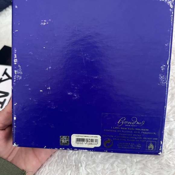 Bond No. 9 I Love NY Perfume - Picture 6 of 6